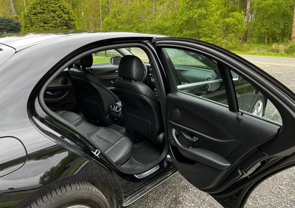Mercedes-Benz Klasa E cena 83900 przebieg: 239709, rok produkcji 2016 z Krasnobród małe 781